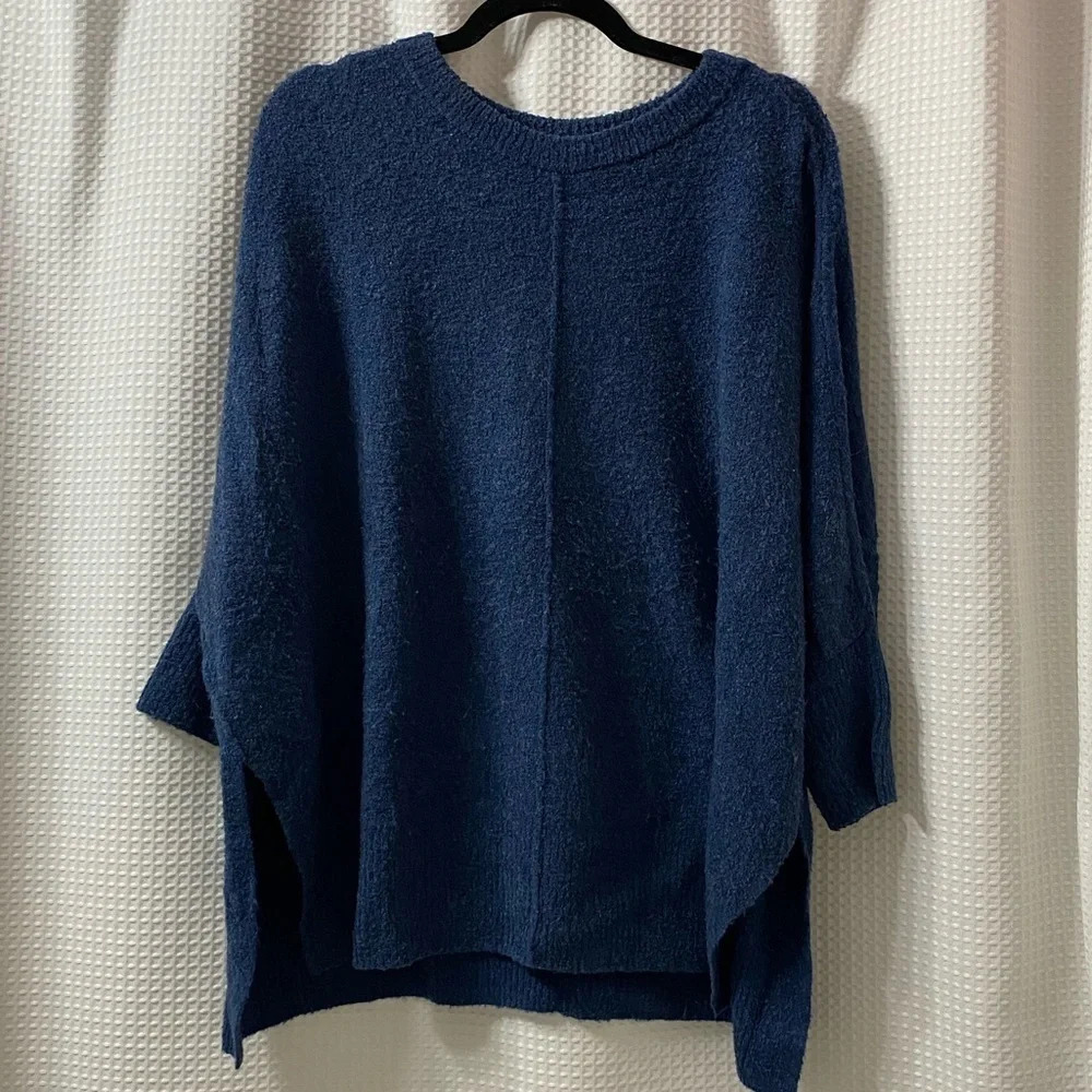 L&G Seamed Poncho Sweater